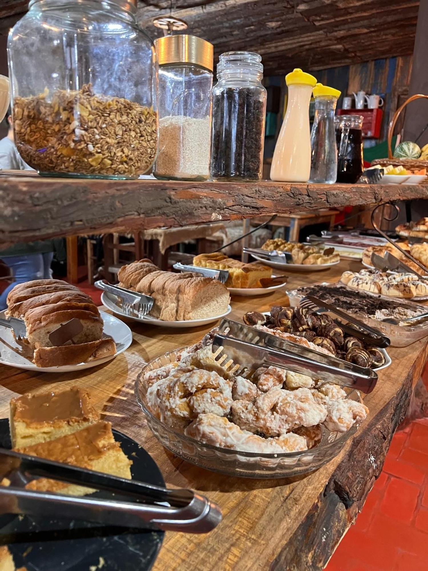 Pousada Costaneira 賓館 *